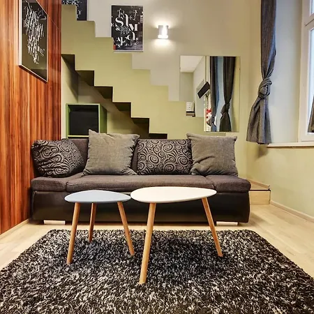 公寓 Cool Colors Flat Located In The Heart Of Buda 布达佩斯
